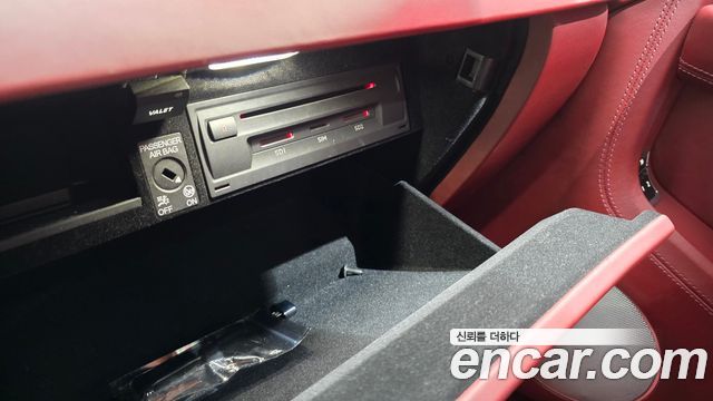 Bentley Continental 2019 — photo 31