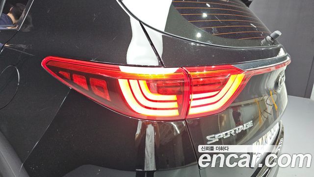 Kia Sportage 2017 — photo 9