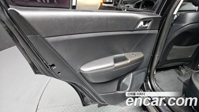 Kia Sportage 2017 — photo 15