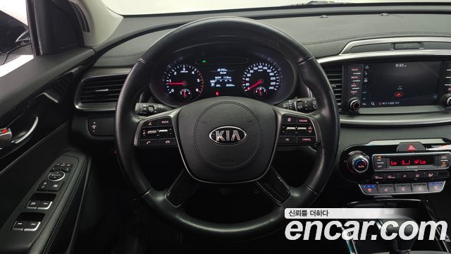 Kia Sorento 2018 — photo 13