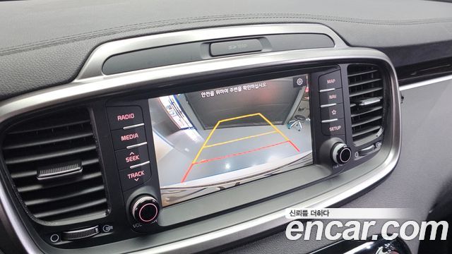 Kia Sorento 2018 — photo 16