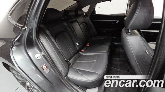 Hyundai Sonata 2020 — photo 17