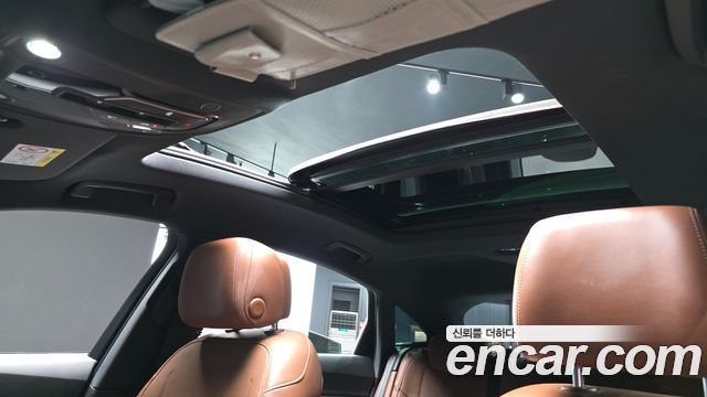 Audi e-tron 2021 — photo 19