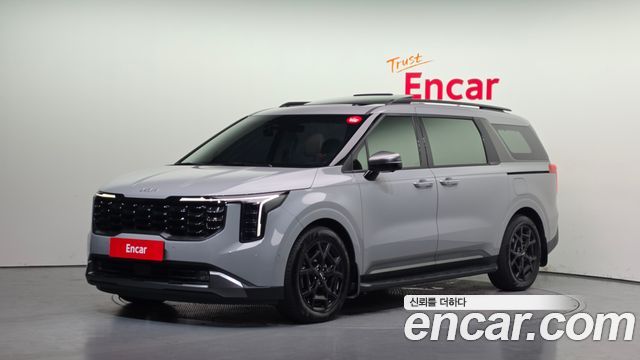 Kia Canival 2025 — photo 1