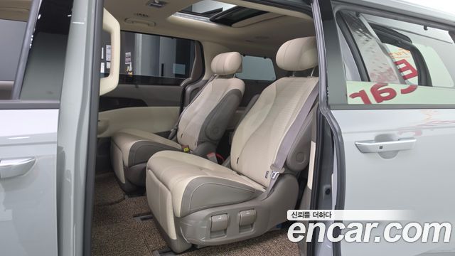 Kia Canival 2025 — photo 17