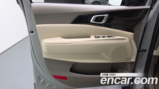 Kia Canival 2025 — photo 14