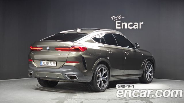BMW X6 2021 — photo 2