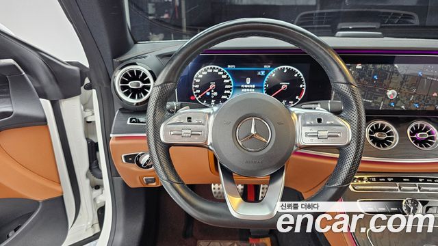Mercedes-Benz E-Class 2020 — photo 19