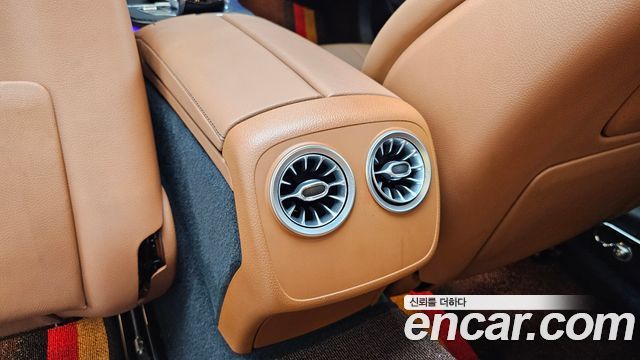 Mercedes-Benz E-Class 2020 — photo 29