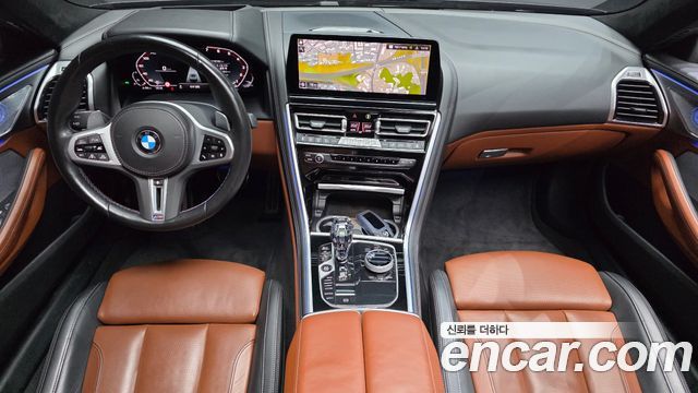 BMW 8-Series 2023 — photo 10