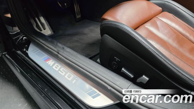 BMW 8-Series 2023 — photo 26