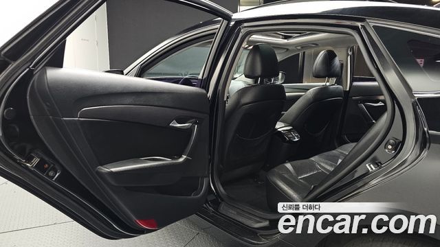 Hyundai i40 2012 — photo 18