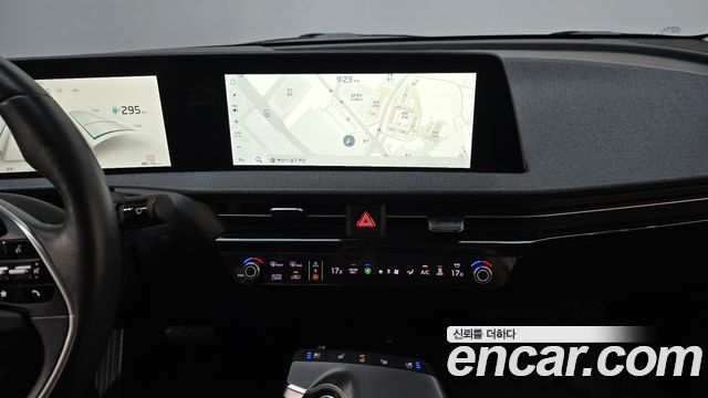 Kia EV6 2023 — photo 21