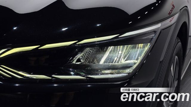 Kia EV6 2023 — photo 8