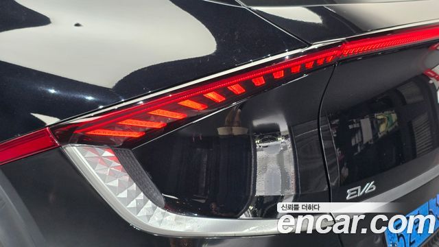 Kia EV6 2023 — photo 9