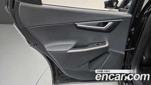 Kia EV6 2023 — photo 15