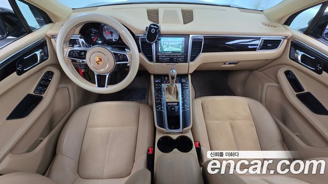 Porsche Macan 2016 — photo 7