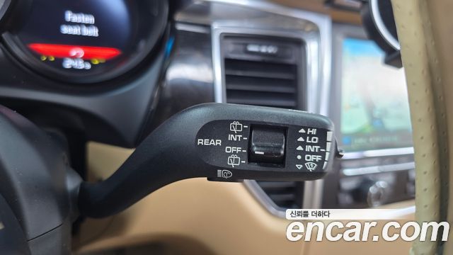 Porsche Macan 2016 — photo 19
