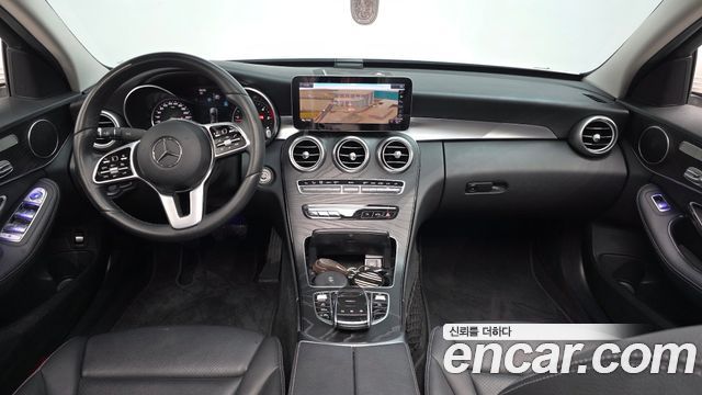 Mercedes-Benz C-Class 2019 — photo 7