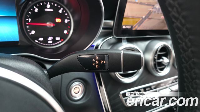 Mercedes-Benz C-Class 2019 — photo 9