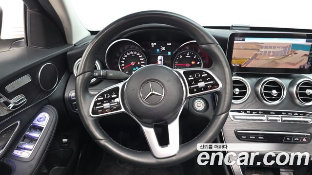 Mercedes-Benz C-Class 2019 — photo 13