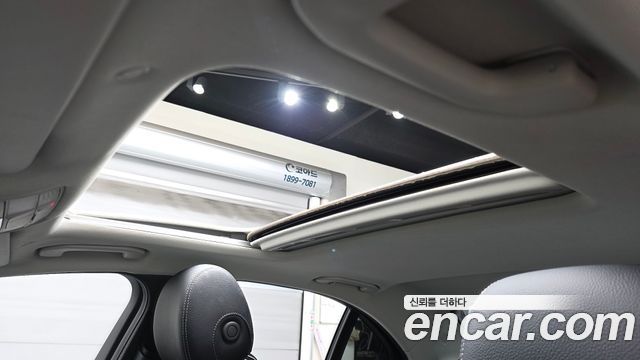 Mercedes-Benz C-Class 2019 — photo 19