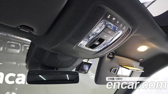 Mercedes-Benz GLS-Class 2023 — photo 18