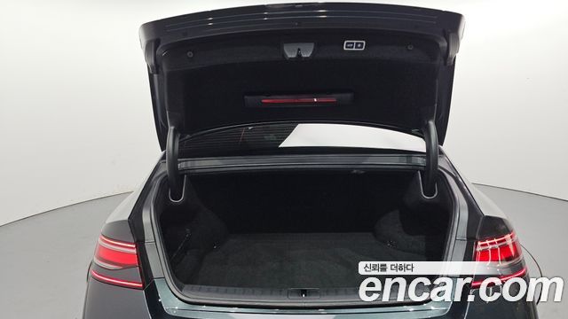 Genesis G90 2022 — photo 26