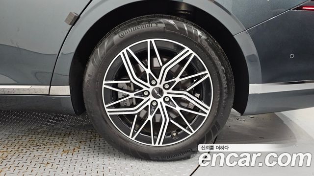 Genesis G90 2022 — photo 7