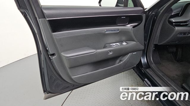 Genesis G90 2022 — photo 14