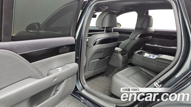 Genesis G90 2022 — photo 16
