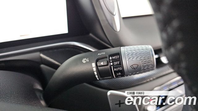 Genesis G90 2022 — photo 27