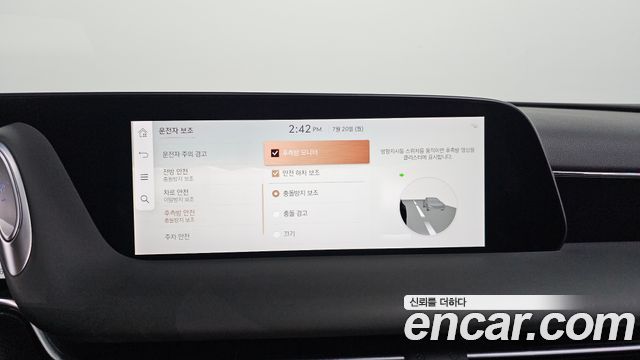Genesis G90 2022 — photo 29