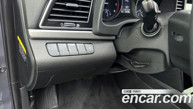 Hyundai AVANTE 2016 — photo 19