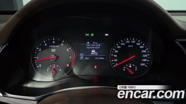 Kia K7 2016 — photo 11