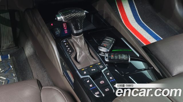 Kia K7 2016 — photo 12