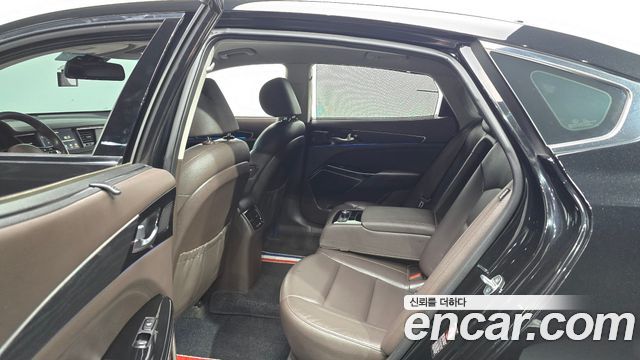 Kia K7 2016 — photo 15