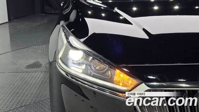 Kia K7 2016 — photo 8