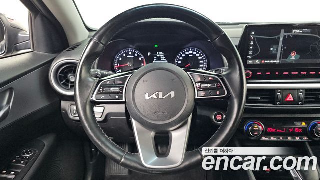 Kia K3 2022 — photo 21