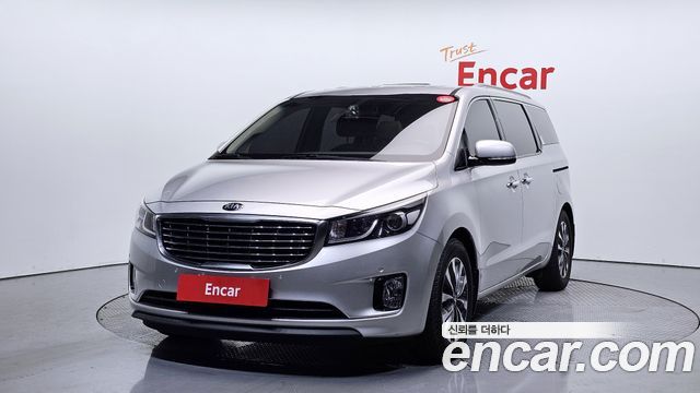 Kia Canival 2015 — photo 1
