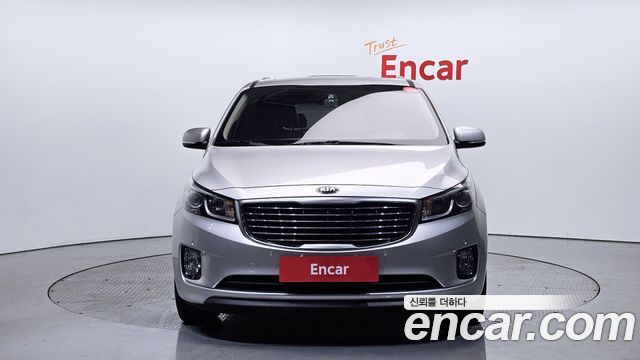 Kia Canival 2015 — photo 3