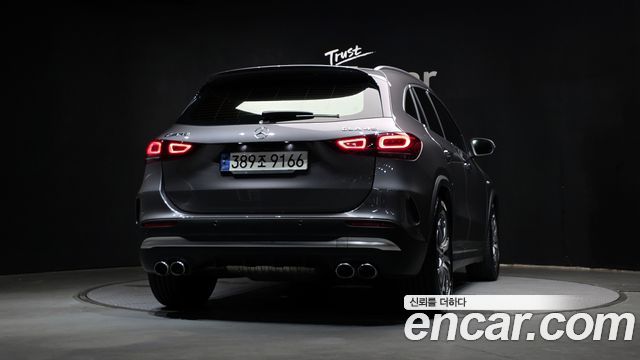 Mercedes-Benz GLA-Class 2022 — photo 4
