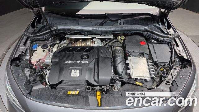 Mercedes-Benz GLA-Class 2022 — photo 6
