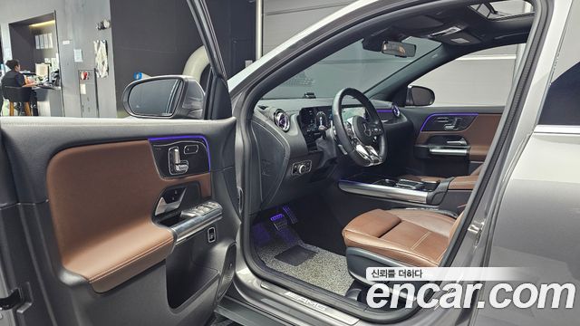 Mercedes-Benz GLA-Class 2022 — photo 13