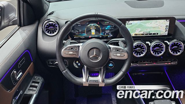 Mercedes-Benz GLA-Class 2022 — photo 19