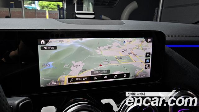 Mercedes-Benz GLA-Class 2022 — photo 20