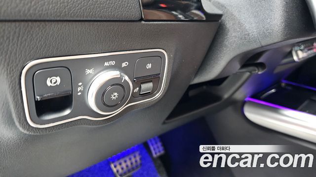 Mercedes-Benz GLA-Class 2022 — photo 27