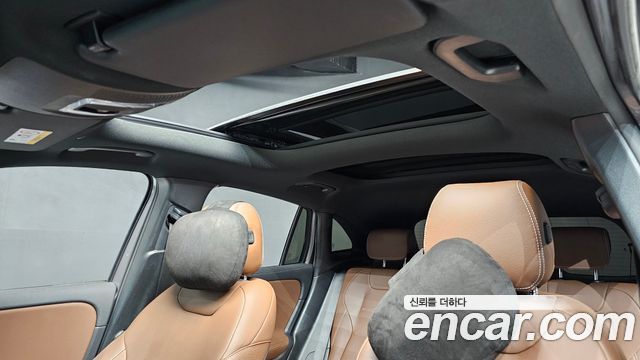 Mercedes-Benz GLA-Class 2022 — photo 31