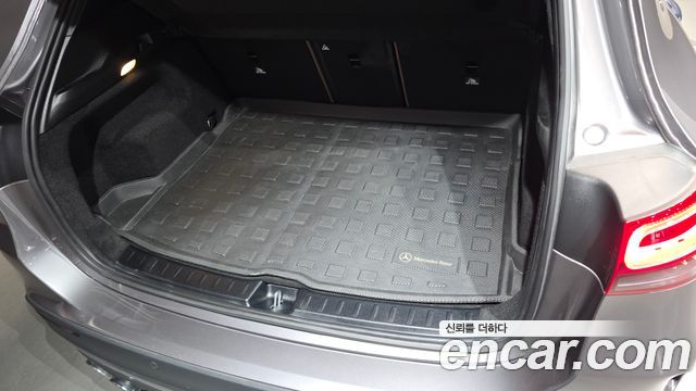 Mercedes-Benz GLA-Class 2022 — photo 33