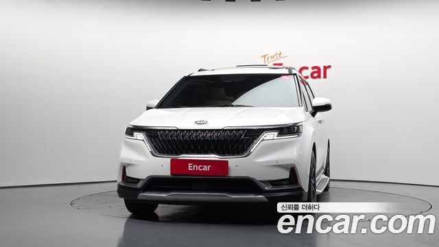 Kia Canival 2021 — photo 3